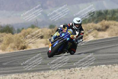 media/Oct-13-2025-Moto Forza (Mon) [[a66d839500]]/3-B Group/Session 3 (Turn 16)/